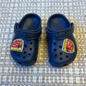 CROCS Navy Kids Clogs with Lightning McQueen Gibits
